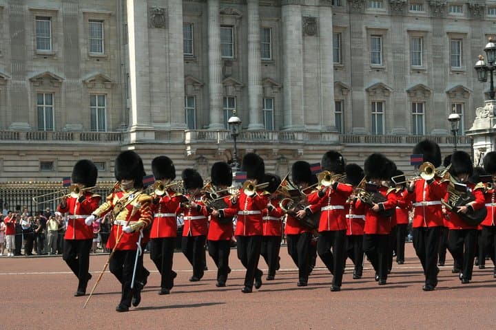 Panoramic Private 4 hour Black Taxi Tour of London