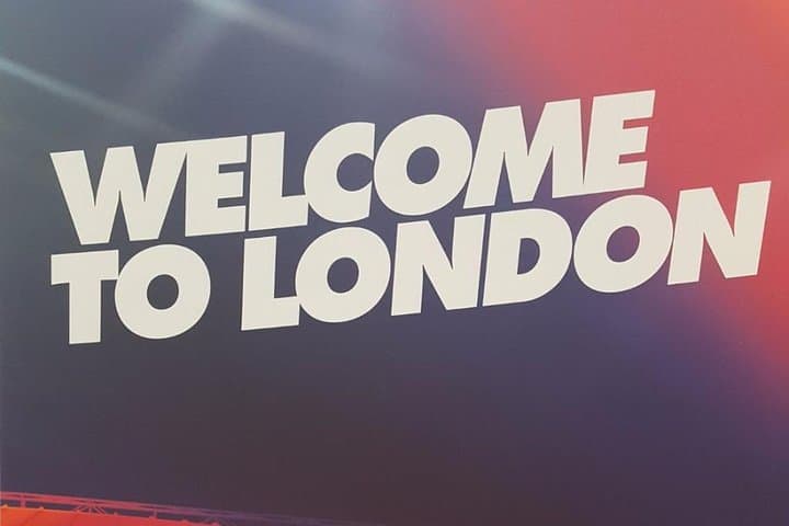 Heathrow to Gatwick- Luton-Stansted- City Airport Private Transit Taxi Transfer