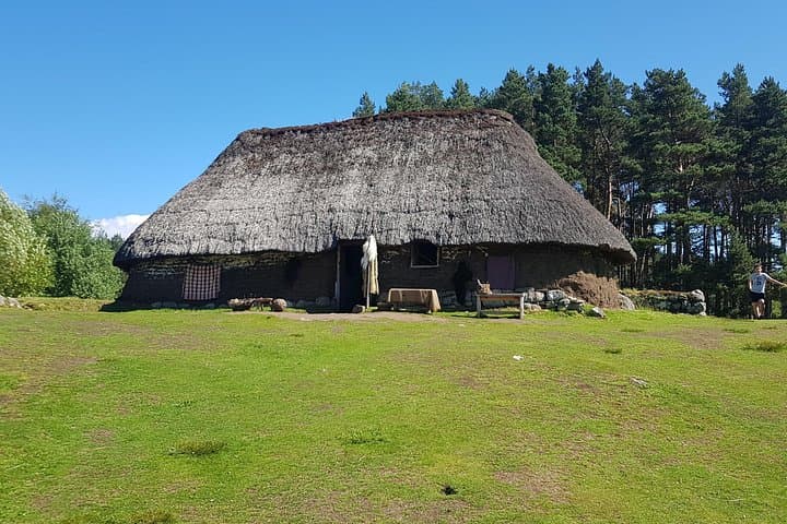 Black House