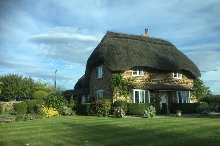 A Country Drive through The Cotswolds