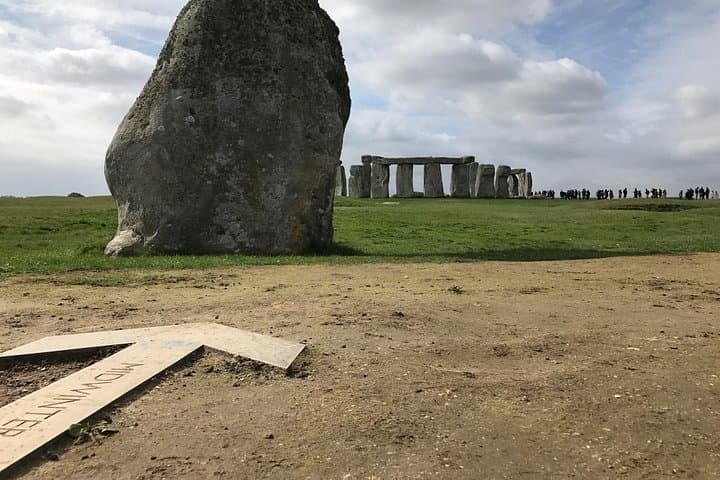 Salisbury Magna Carta Stonehenge and Bath Private Tour
