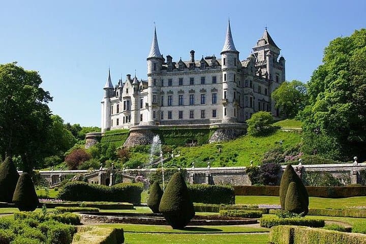 Dunrobin Castle & Gardens