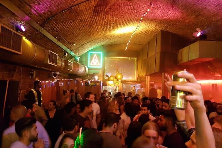 Private Amazing Nightlife in London East Tour