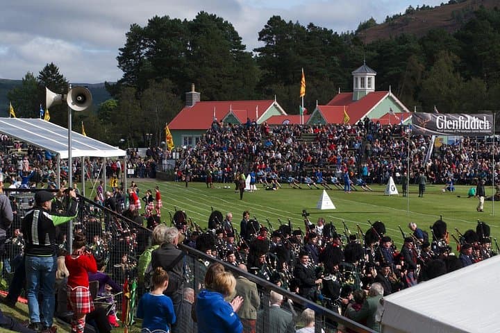 Round-Trip Transportation to the Braemar Highland Games from Edinburgh
