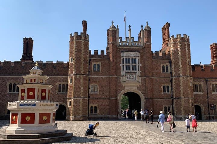 Hampton Court Palace