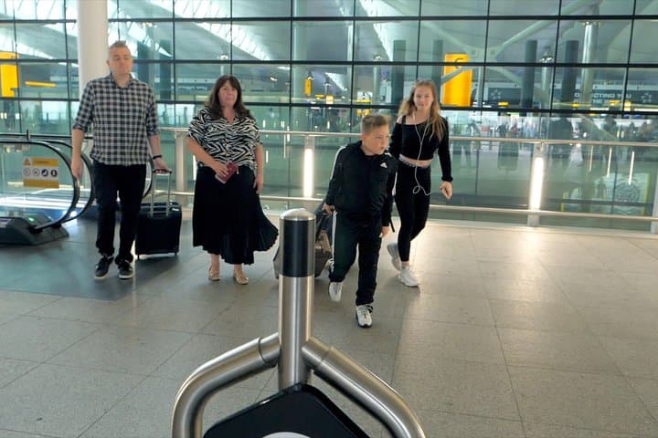Airport Coach Service from Oxford to Heathrow