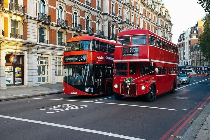 Layover Tour of London from LHR Executive Luxurious Vehicle Private Tour 6 hour
