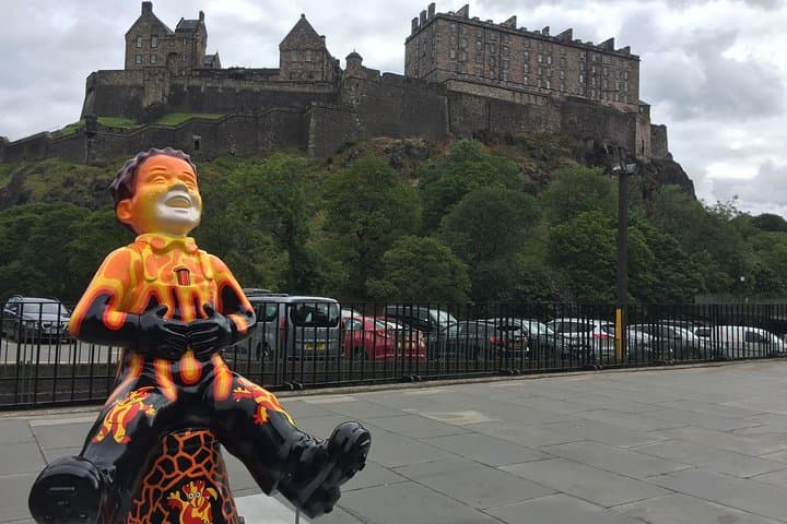 Edinburgh Highlights Two hour Private luxury Driving Tour