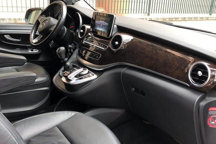 Birmingham Airport (BHX) to Towcester - Arrival Private Transfer