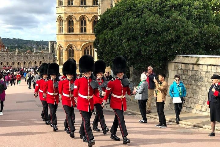 Windsor Castle Heathrow Airport Private Layover