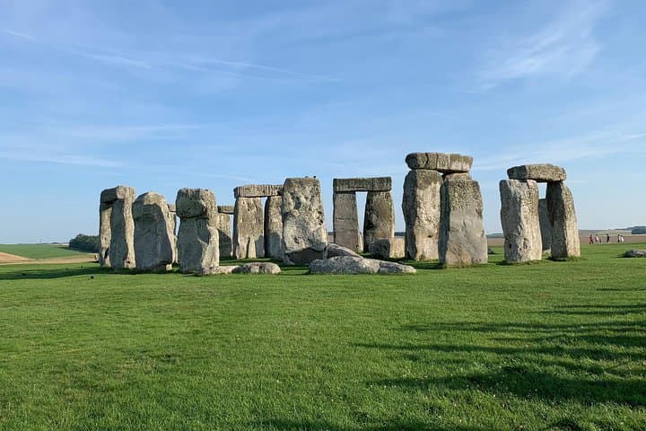 Stonehenge, Salisbury And Windsor Castle From London