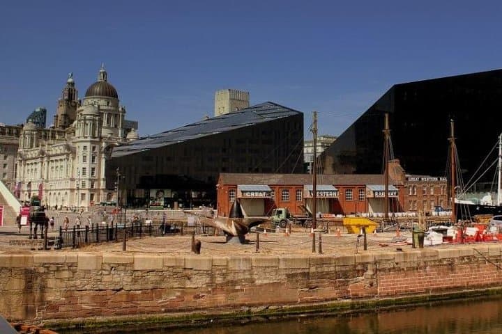 Best of Liverpool Sightseeing Tour by Private Taxi