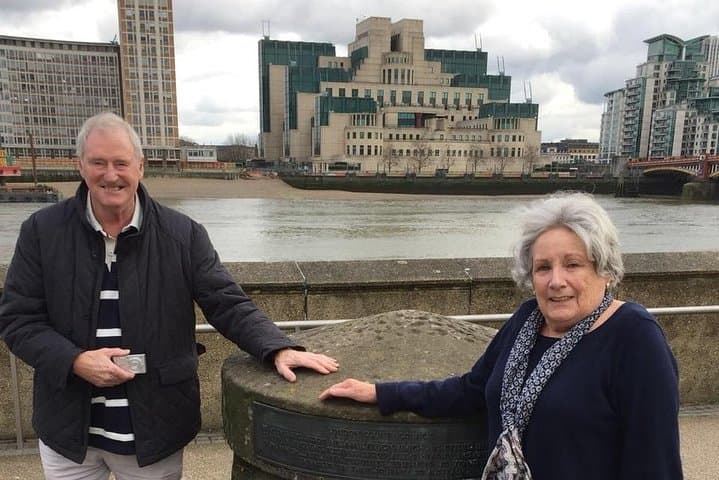 This now iconic building on the River Thames is a great highlight on this Tour.