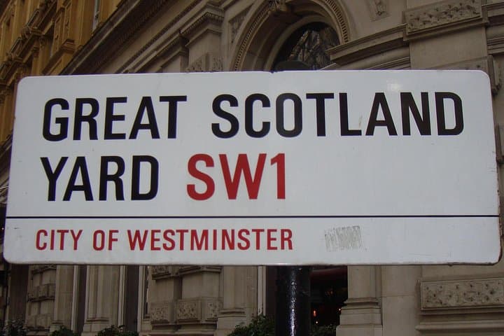 Walk in the footsteps of famous London Detectives.