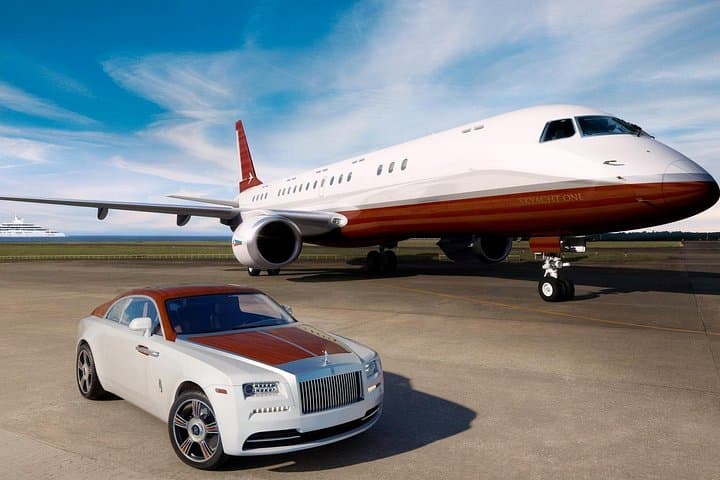 Private Arrival Transfer in a Luxury Rolls Royce from Heathrow Airport to Central London