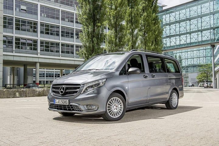London to Heathrow Airport: Luxury Mercedes Minivan Transfer