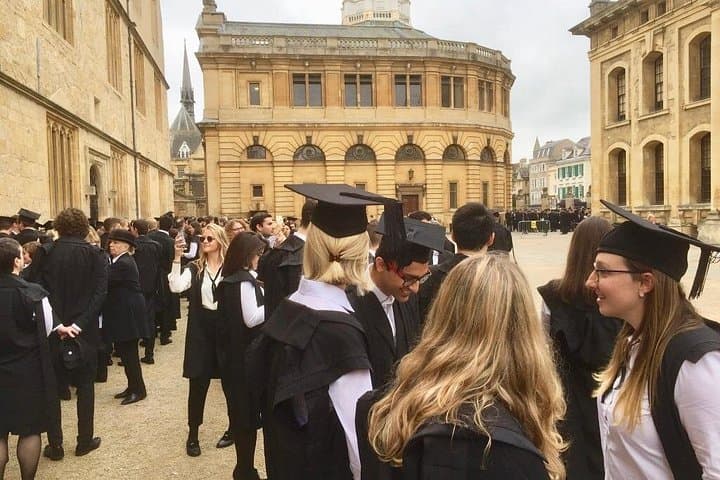 Tours of Oxford private walking tours for the Discerning Traveler
