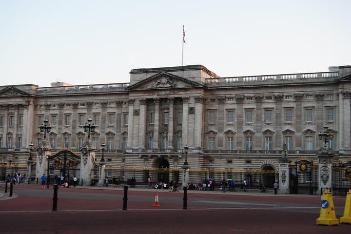 Private tour of central London by car