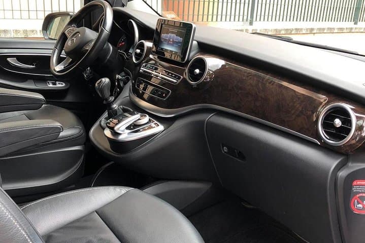 Belfast Airport (BFS) to Lisburn City - Arrival Private Transfer