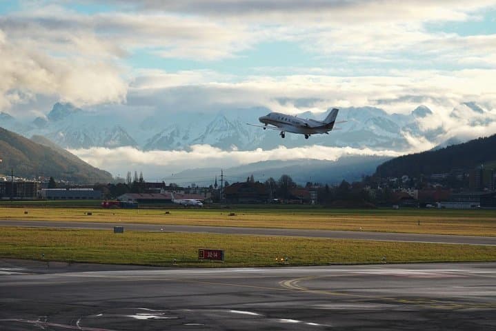 Private Birmingham Arrival Transfer - Airport to Hotel / Accommodation