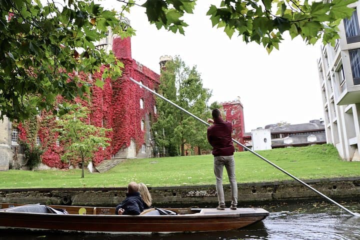 Private Punt Tour in front of St John's College Cambridge in Autumn
