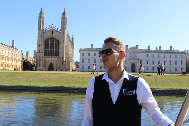 Traditional Punting Company Chauffeur infront of Kings College, Cambridge