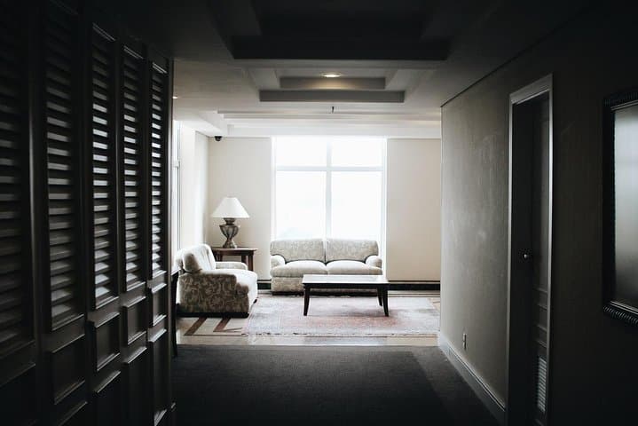 Private Sheffield Robin Hood Departure Transfer - Hotel/Accommodation to Airport