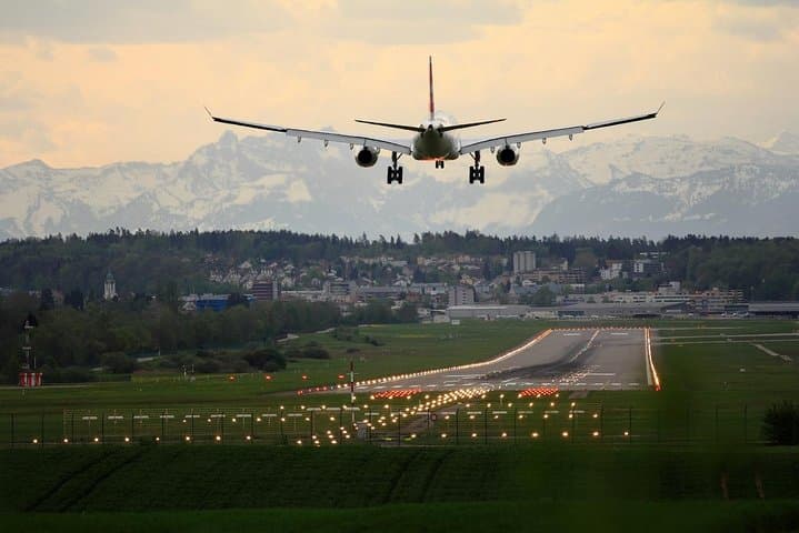 Private Southend Arrival Transfer - Airport to London City Centre