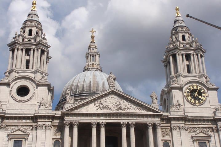 Essential London Full-Day Private Tour by Public Transport