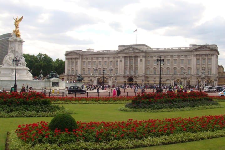 Full Day Traditional Private London Tour with Car/SUV/Van/Bus