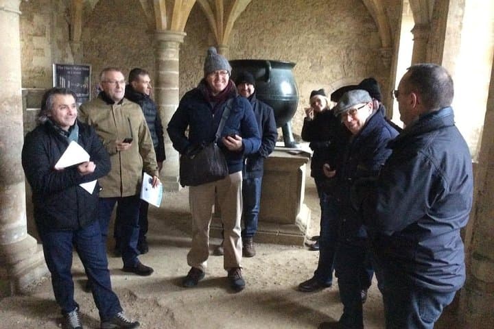 Harry Potter fans in Lacock Abbey.