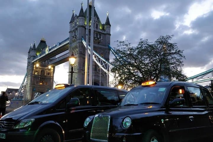 Quayside - waiting to show you our Light up London Tour!
