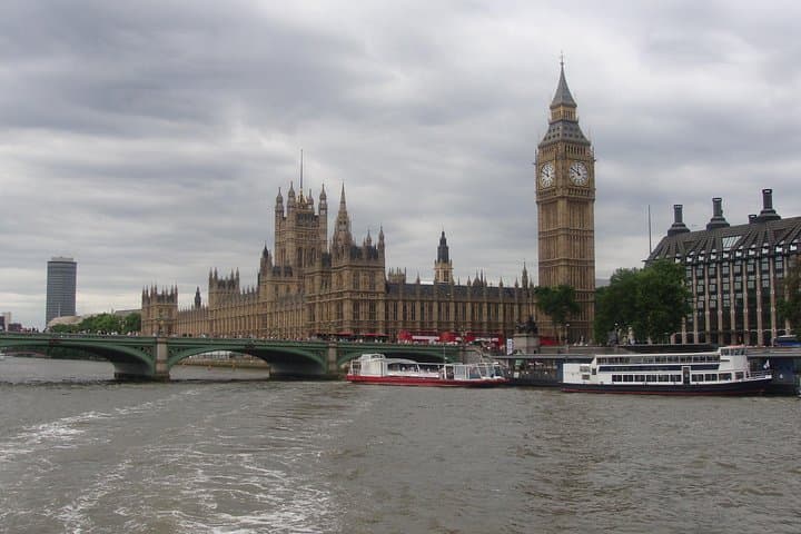 Essential London Full-Day Private Tour by Public Transport