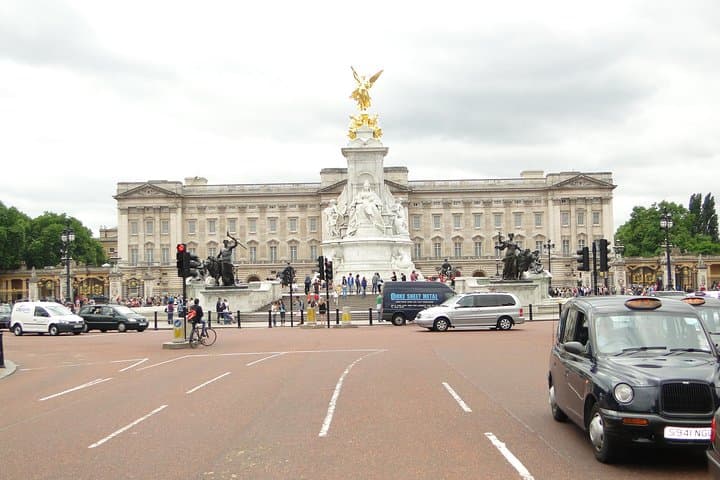 Full-Day Private Spirit of London Black Cab Tour