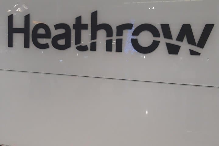 Private Arrival or Departure Transfer: Heathrow Airport to London City Airport