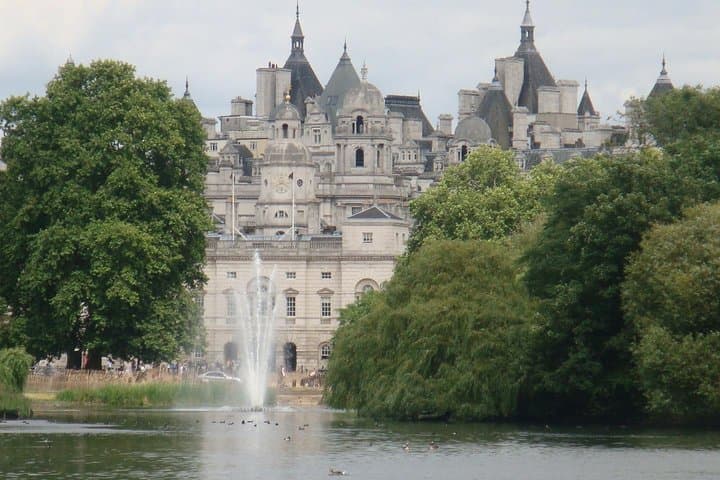 Half Day Private London Tour with Horse Guards Parade