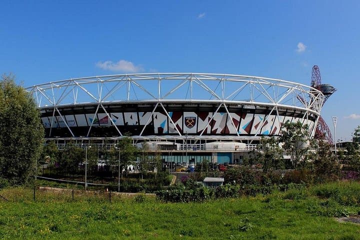 London's Football Stadiums Sightseeing Tour