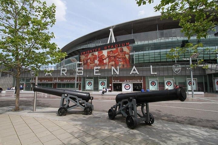 London's Football Stadiums Sightseeing Tour
