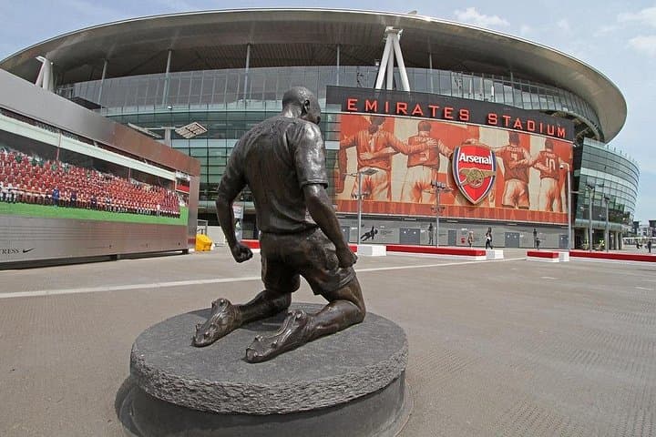London's Football Stadiums Sightseeing Tour