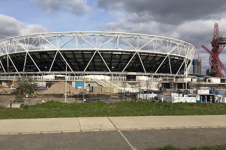 London's Football Stadiums Sightseeing Tour