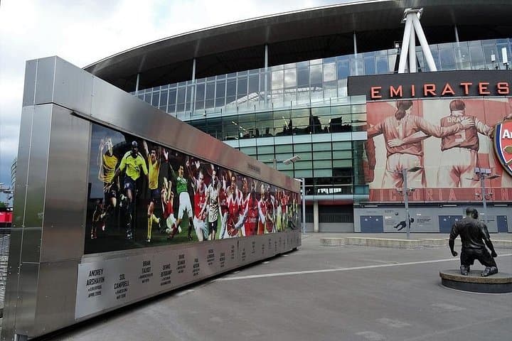 London's Football Stadiums Sightseeing Tour