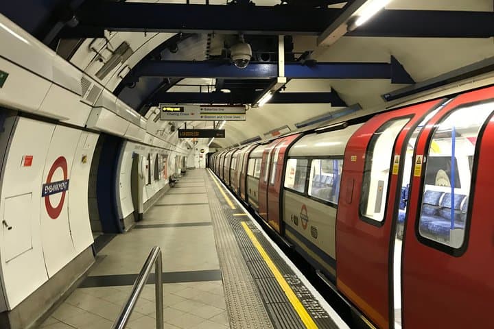2 Day Stay Package Tour in London with English Host Families