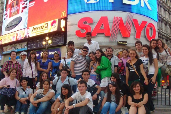 3 Day London Private Tour with Stay at English Host Family