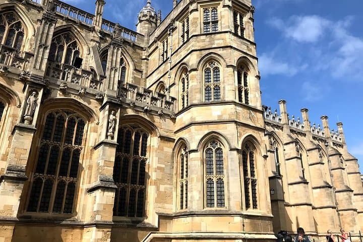 8 Day London Junior Kings and Queens Private English Course
