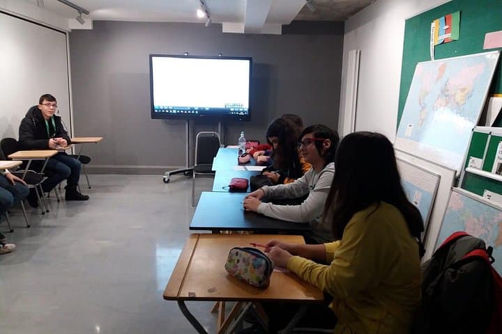 English + Business and Leadership University Taster One Week Program in London