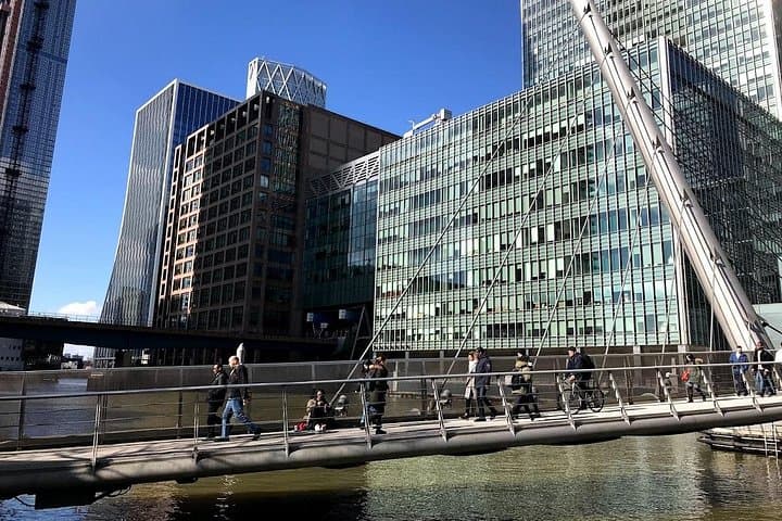 English and Finance 8 Day Tour in London
