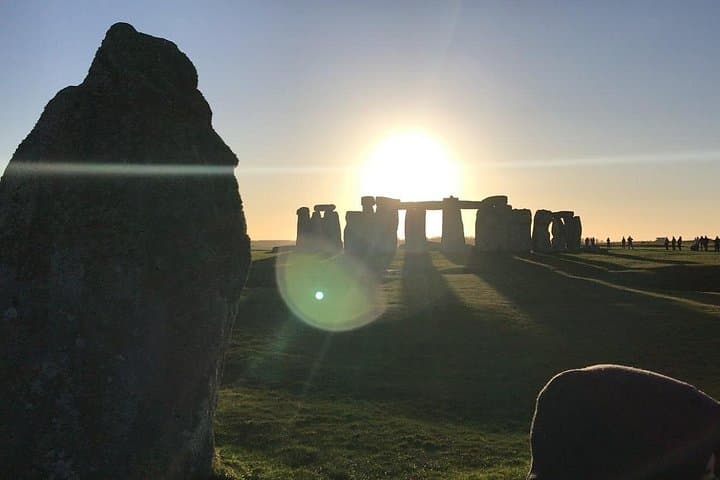 Full-Day Private Tour to Salisbury, Stonehenge and Woodhenge
