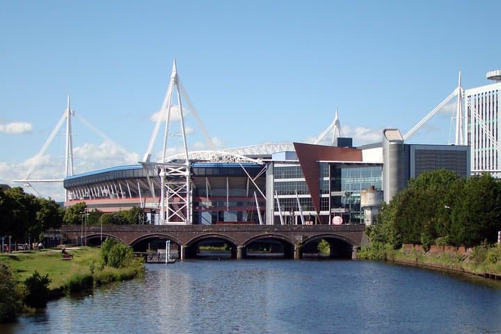 2-Day Private Wales Tour to Cardiff and Aberfan from London