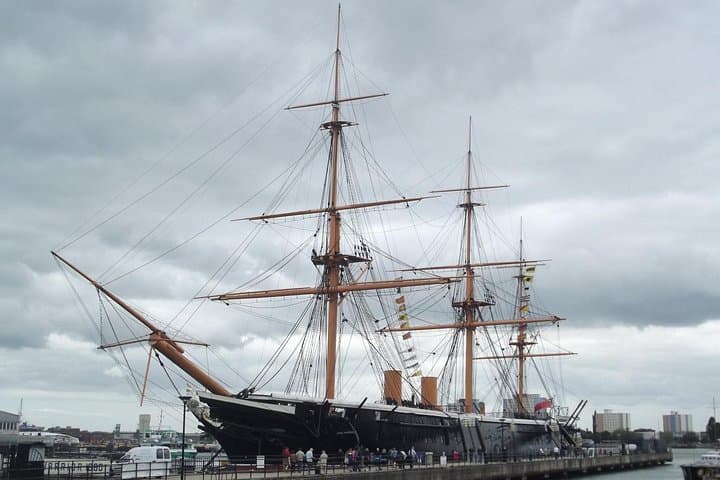 Full-Day Private Tour to the Historic Naval City Portsmouth