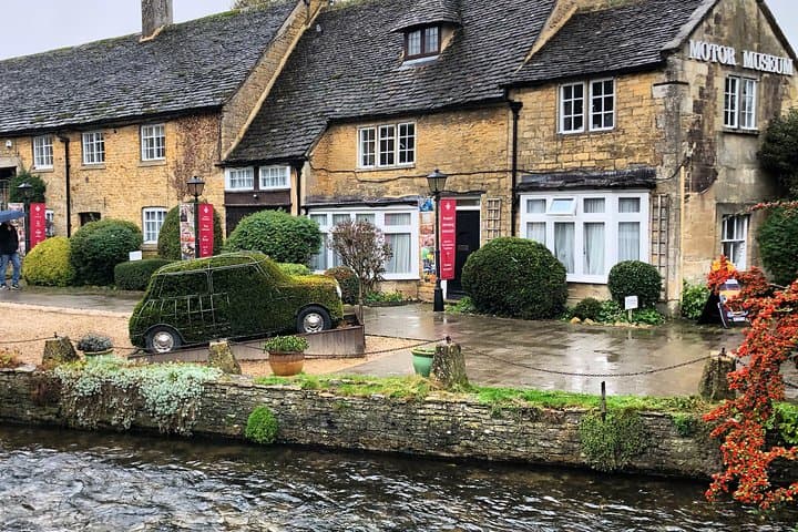 Day Tour of Cotswolds and Oxford By Private Executive Car